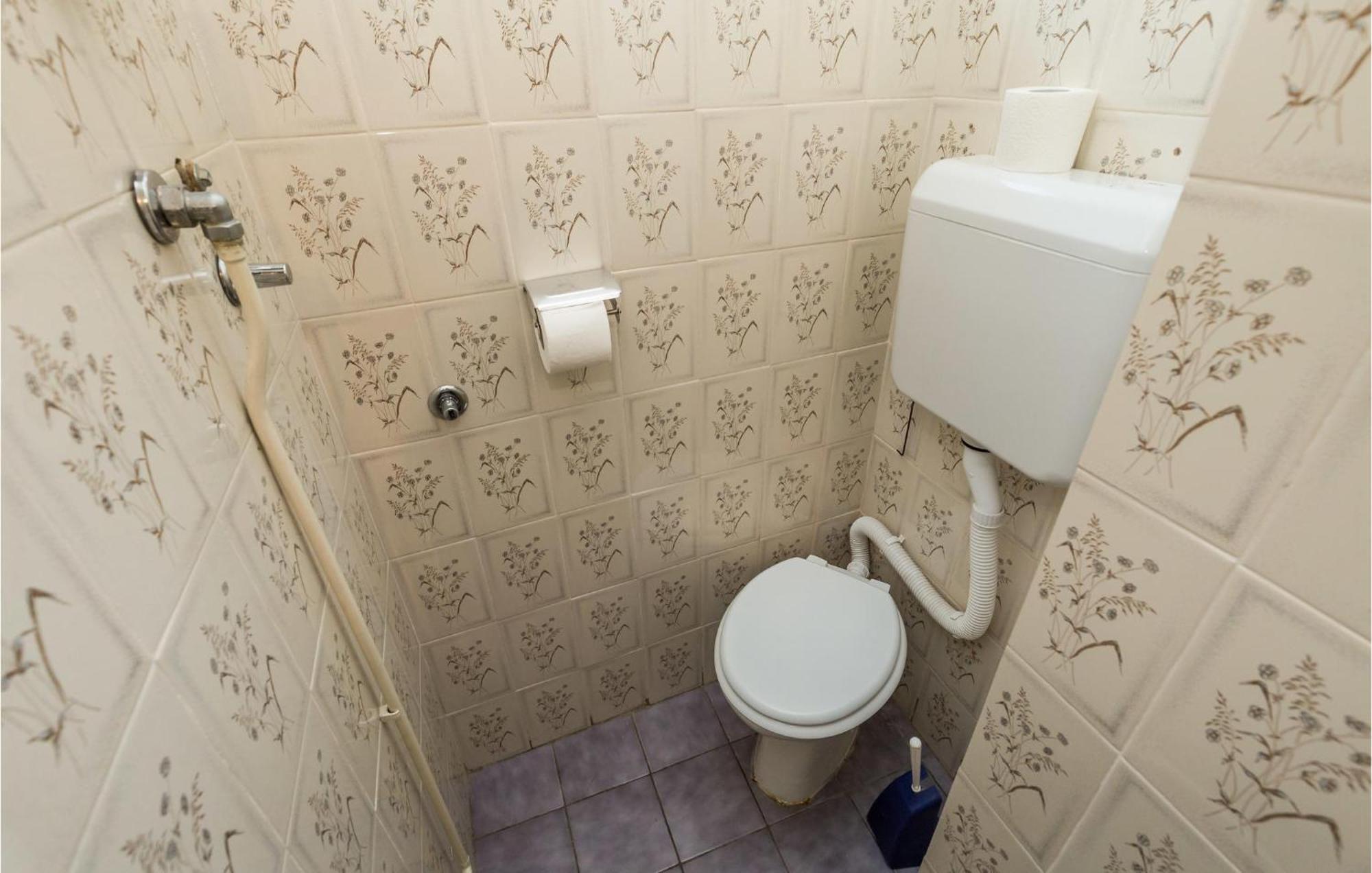 4 Bedroom Awesome Apartment In סווטי יוראי מראה חיצוני תמונה